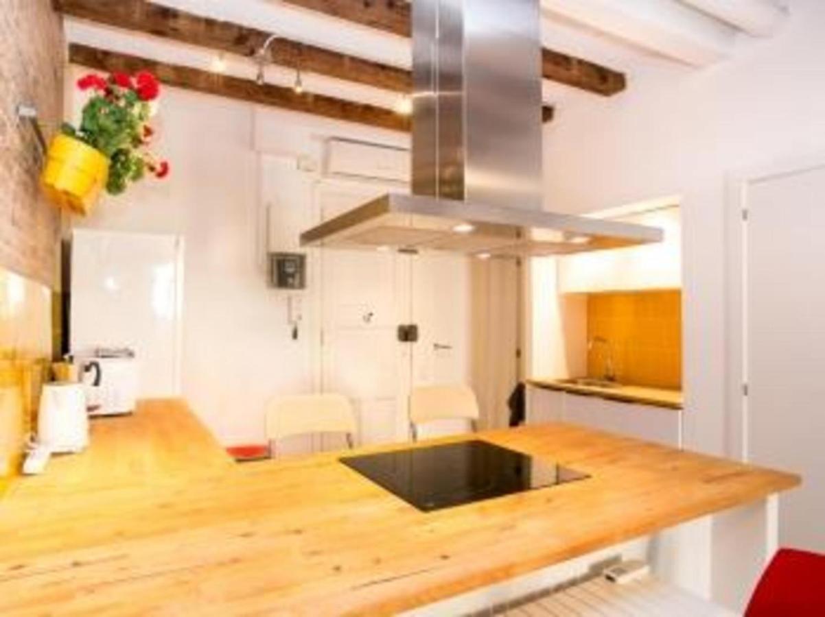 La Meva Llar Salva-64 Apartment Барселона Екстериор снимка