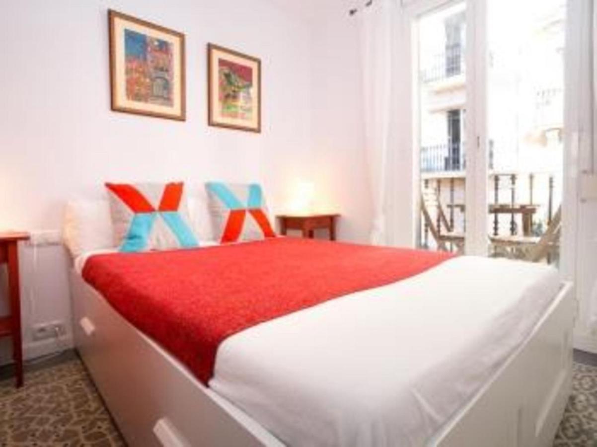 La Meva Llar Salva-64 Apartment Барселона Екстериор снимка